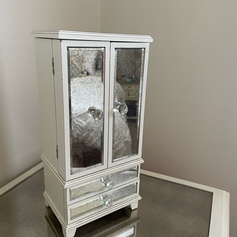 Pier1 Imports white jewelry box